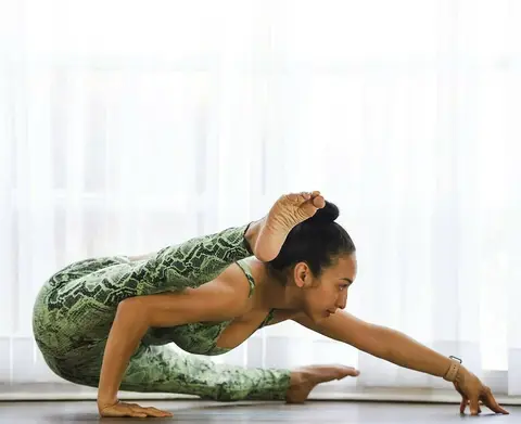 Photo by Gabriella in Planet Earth with @aloyoga. Image may contain: 1 person, sitting, living room and indoor