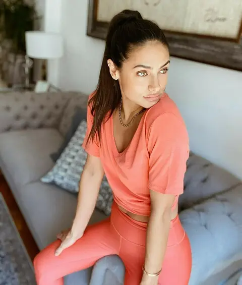 Photo shared by Renata Notni on May 19, 2020 tagging @aloyoga. Image may contain: one or more people, people sitting and indoor