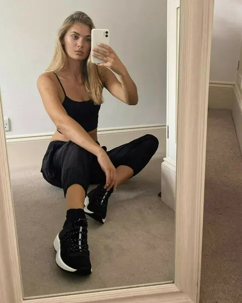 image by meganmayw containing Footwear, Human leg, Clothing, Leg, Blond