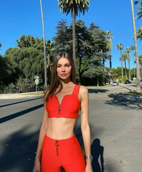 image by marianne_fonseca containing Clothing, Shoulder, Red, Abdomen, Waist