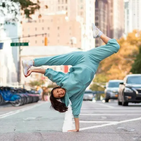 image by meliniseri containing Street dance, B-boying, Dance, Hip-hop dance, Flip (acrobatic)