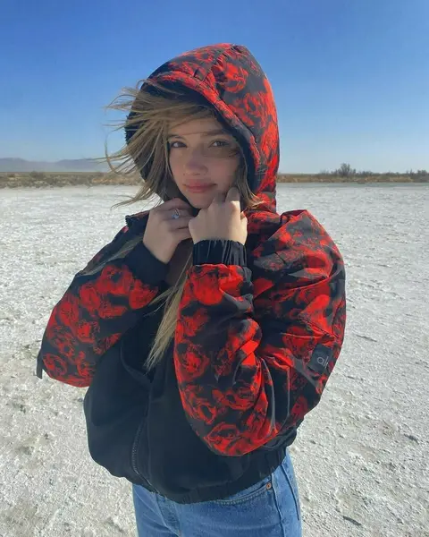 image by lexijayde containing Red, Clothing, Outerwear, Scarf, Headgear
