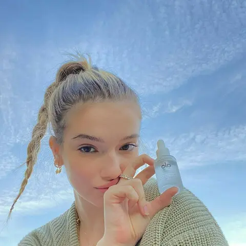 image by lexijayde containing Finger, Lip, Hairstyle, Skin, Eyebrow