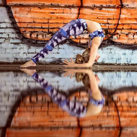 image%20by%20robinmartinyoga%20containing%20Water%2C%20Photograph%2C%20Wood%2C%20Flash%20photography%2C%20Brick