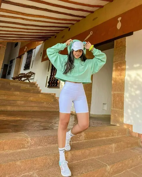image%20by%20saraorrego%20containing%20Shorts%2C%20Flash%20photography%2C%20Helmet%2C%20Wood%2C%20Street%20fashion