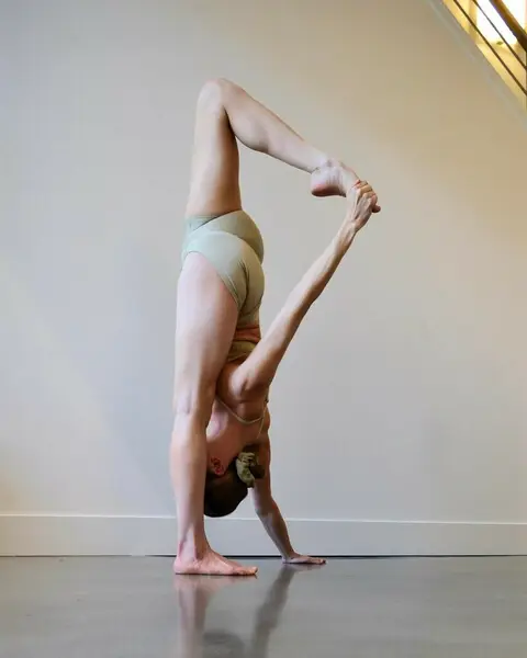 image by nwoy containing Leg, Knee, Dance, Entertainment, Athletic dance move