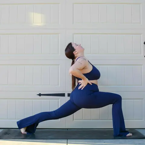 image by joe_lizzzzzz_yoga containing Shoe, yoga pant, Yoga mat, Leg, Active pants