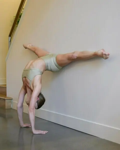 image by nwoy containing Joint, Leg, Neck, Knee, Waist