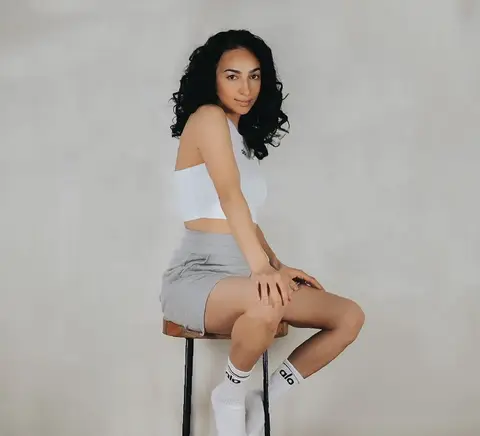 image by gabriella.dondero containing Hair, Joint, Shoulder, Leg, Muscle