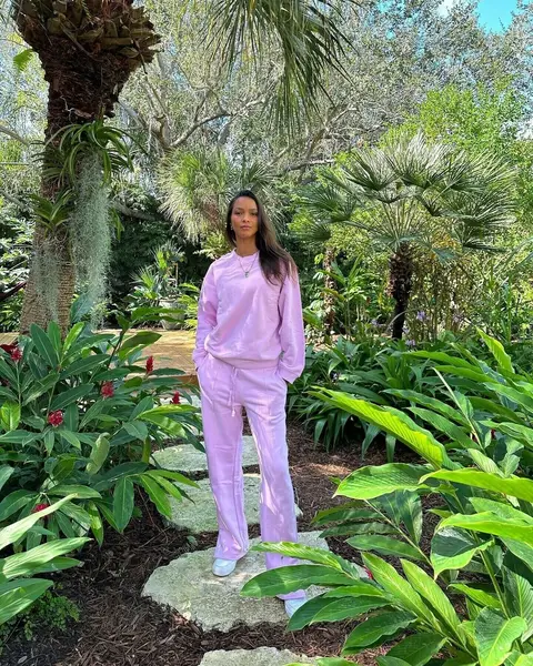 image by laisribeiro containing Plant, People in nature, Green, Natural environment, Tree