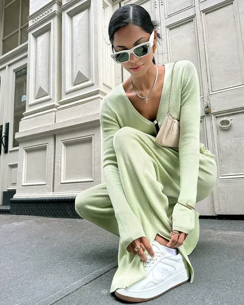 image%20by%20daianesodre%20containing%20Glasses%2C%20Shoe%2C%20Shoulder%2C%20Goggles%2C%20Sunglasses