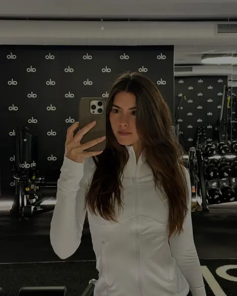 image by paulinavegadiep containing woman, gym, selfie, take, girl