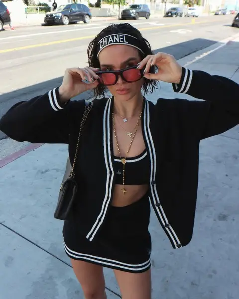 image by lissyroddyy containing woman, sunglasses, wear, black, goggles