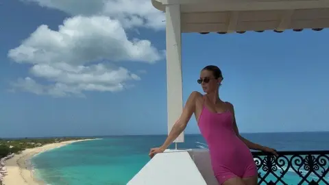 image by meganmayw containing woman, balcony, pink, beach, stand